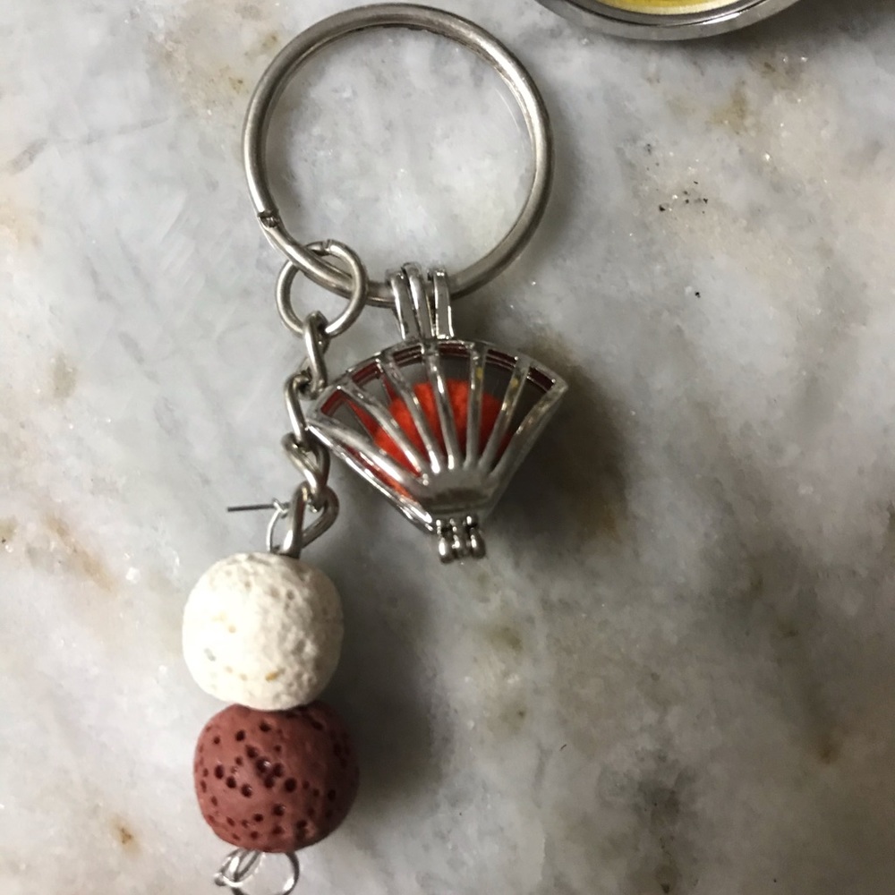 Essential Oil Diffusers - Picture 2 of 4